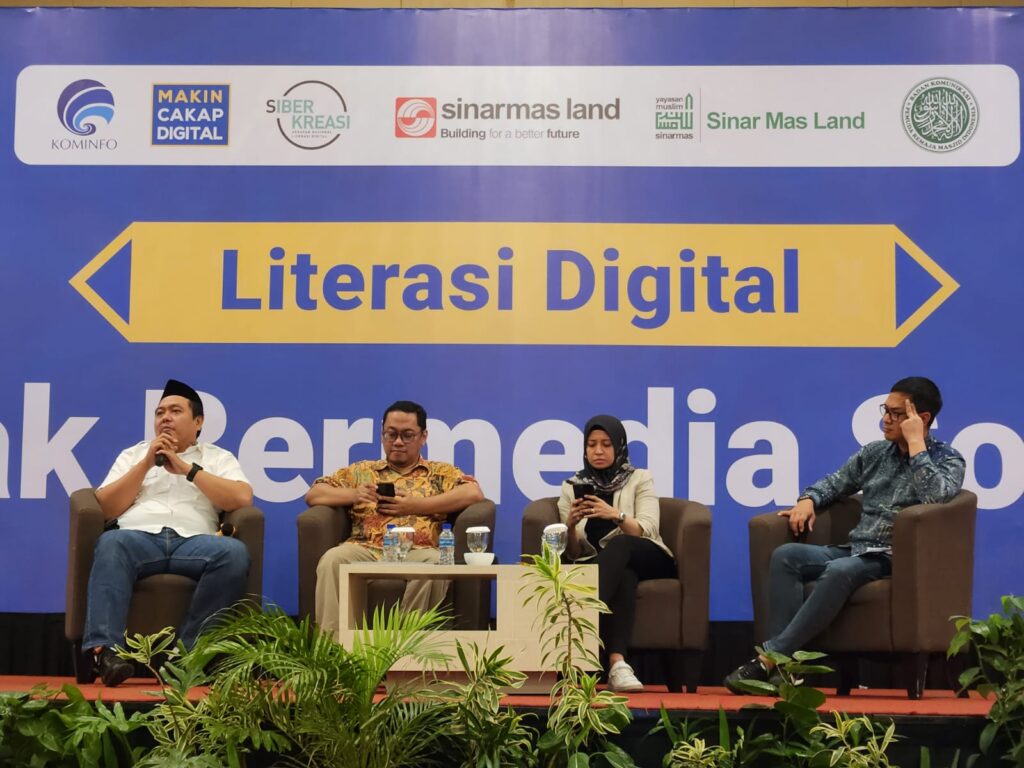 Sinar Mas Land Bersama Kominfo RI dan BKPRMI Gelar Literasi Digital Bijak Bermedia Sosial