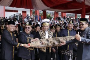 Jaga Tata Krama Belimbur Erau Adat Pelas Benua 2023