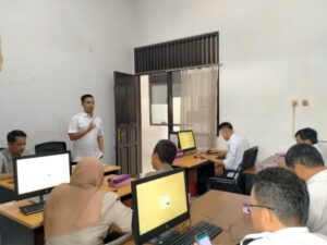 14 Staf Kecamatan Tenggarong Seberang Ikuti Bimtek Aplikasi Becik