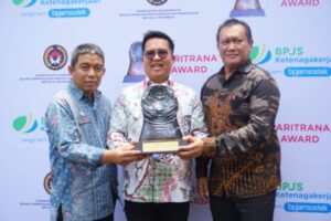 Pemkab Kukar Raih Paritrana Award dari BPJS Ketenagakerjaan