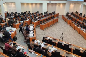 Pasal-pasal Kontroversi ini yang Dirapatkan DPR di Hotel Mewah