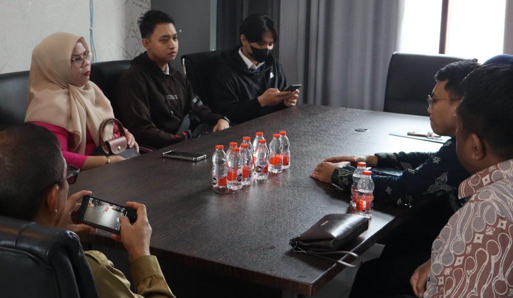 BPS dan Diskominfo Kukar Sosialisasikan Program Desa Cantik dan Desa Proaktif di Loa Janan