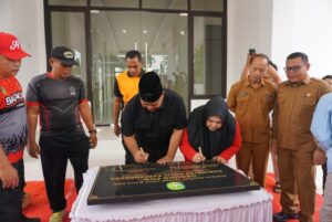 Senam Bersama Warnai Peresmian Gedung Baru PKK Kutai Kartanegara
