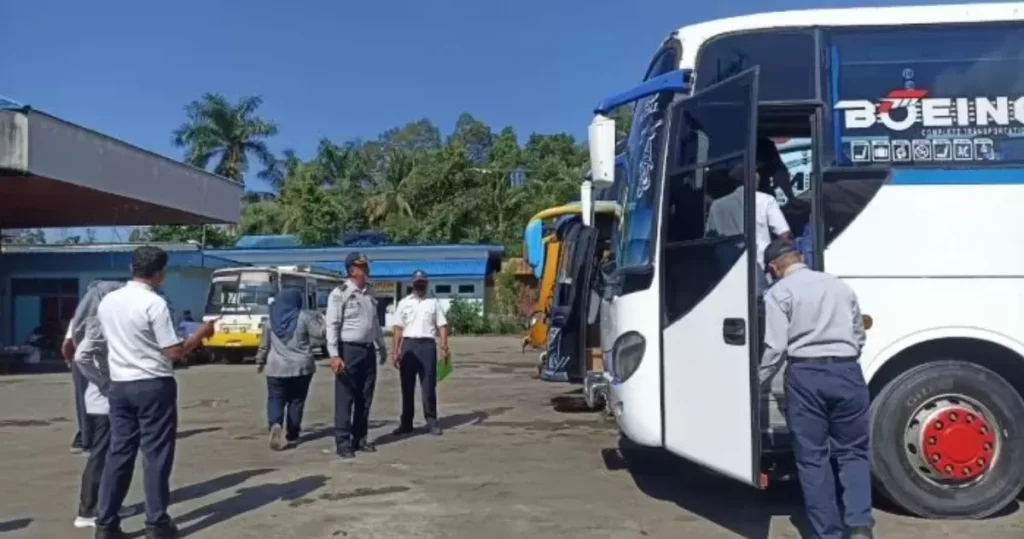 Dishub Kukar Pastikan Kelayakan Bus Damri untuk Mudik Lebaran 2025