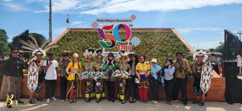 TMII Apresiasi Penampilan Seni Kukar, Tari Topeng Jadi Sorotan