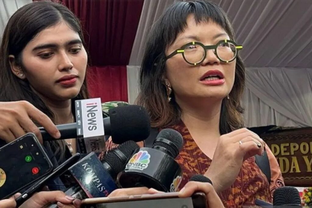 Trump Tangguhkan Visa Pelajar Asing, Kemendiktisaintek Siapkan Solusi untuk Mahasiswa RI
