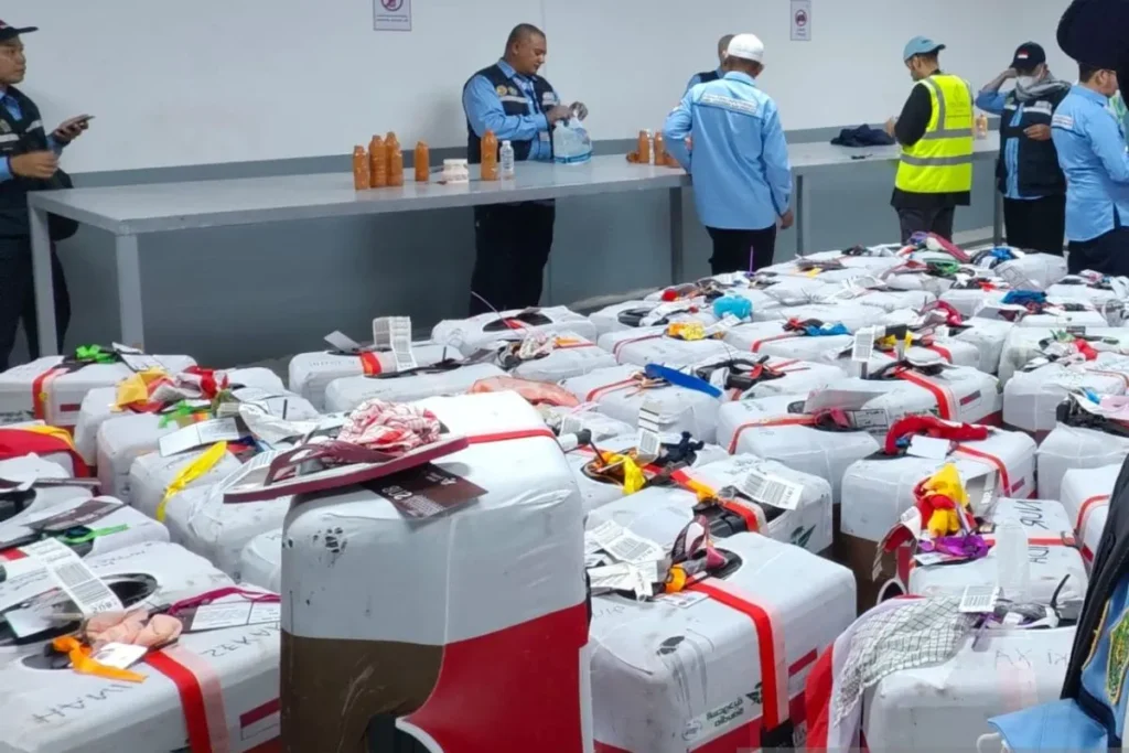 PPIH Ingatkan Jamaah Tak Bawa Air Zamzam dalam Koper