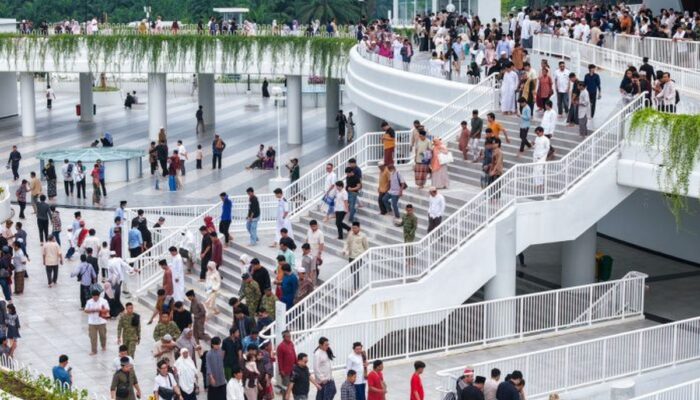 Otorita IKN Salurkan 5.945 Paket Daging Kurban ke Warga Delineasi dan Pekerja KIPP