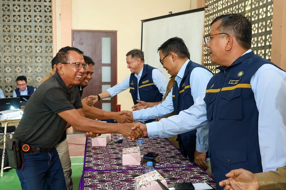 Warga Desa Sukaraja membahas pembangunan drainase di Koridor Sepaku bersama Otorita IKN