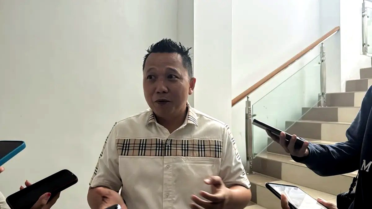 Deni Hakim Anwar saat dimintai keterangan terkait sorotan pengawasan area konsesi usai korban lubang tambang Samarinda bertambah.